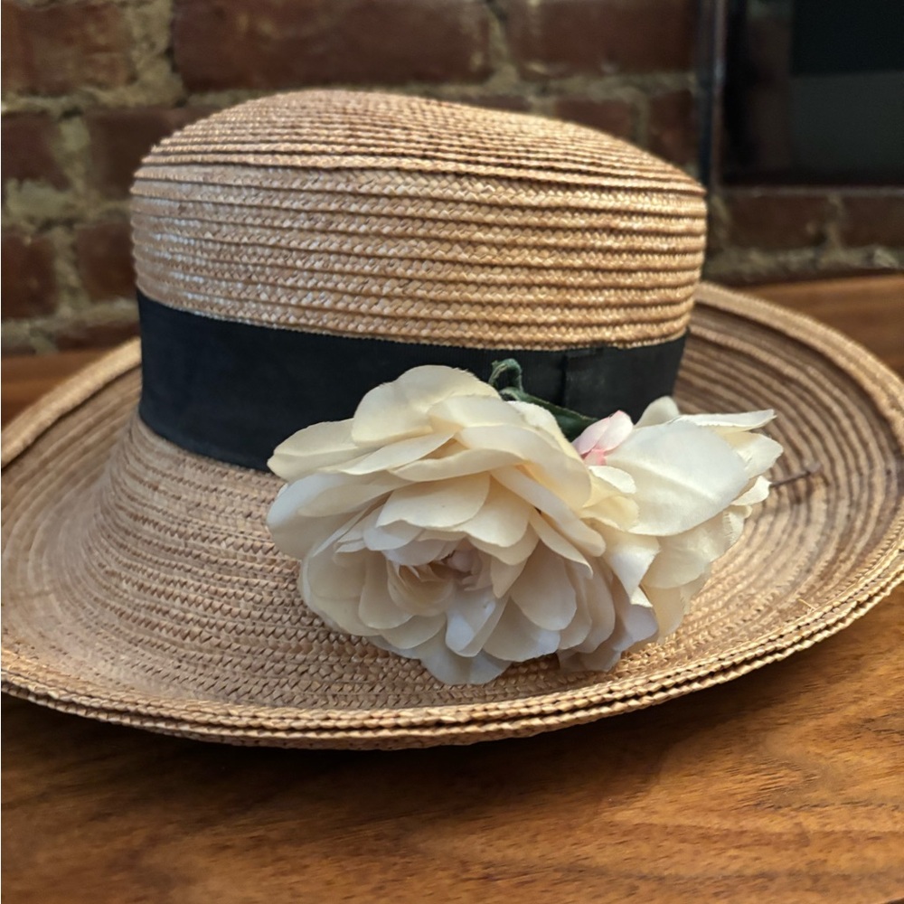 Elegant Tan Straw Hat with Cream Flower Accent
